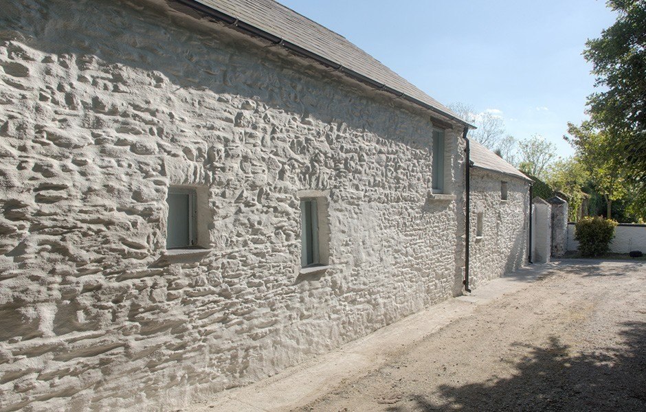 Limestone render finish